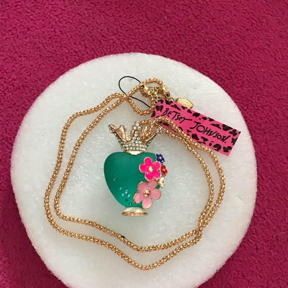 Betsey Johnson Teal Heart Necklace - Picture 3 of 6